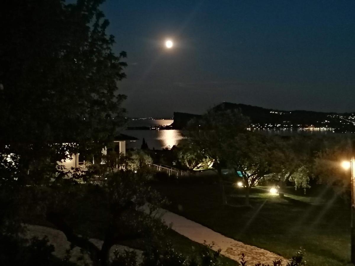 Bilocale Papavero, Magnolia O Girasole San Felice del Benaco Exterior foto